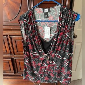 Floral Paisley Top - Red and Gray size XL